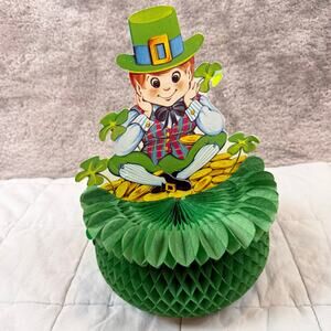 Vintage Beistle St Patricks Day Leprechaun Tissue Honeycomb Centerpiece 1975